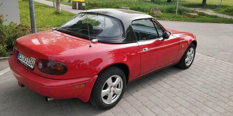 Second-hand Mazda MX5 116 CP (85 kW) 1990 Roșu Cabrio