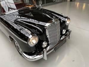 Gebraucht Mercedes 220 106 PS (77 kW) 1959 Schwarz Coupé
