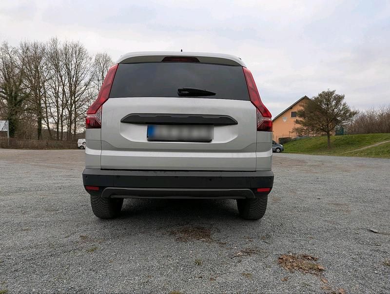Gebraucht Dacia Jogger Extreme 101 PS (74 kW) 2022 Grau Van / Kleinbus