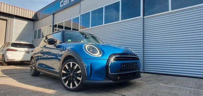 Blau Gebraucht 2021 Mini Cooper Sport Kleinwagen | 20.699 € (Fairer Preis) - Bild 1/4