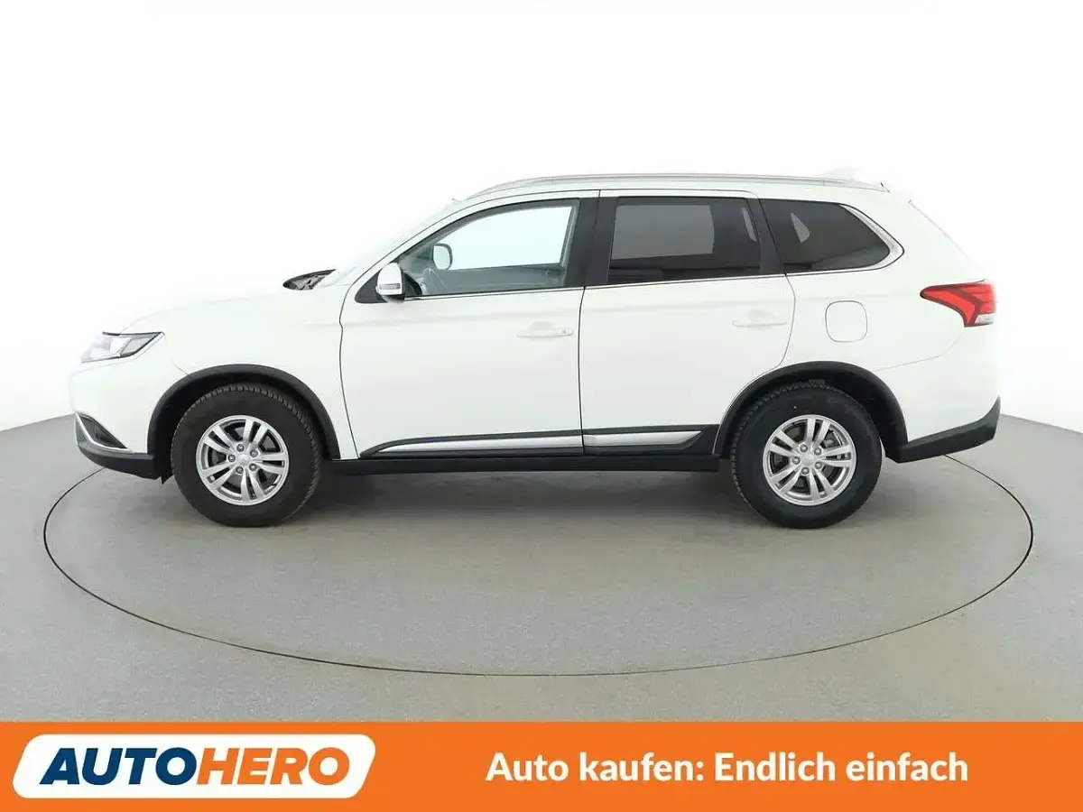 Używany Mitsubishi Outlander Active 150 KM (110 kW) 2019 Biały SUV