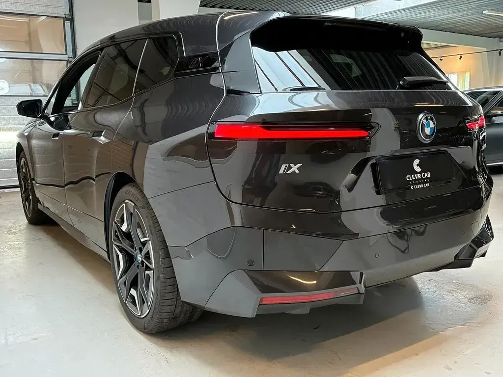 Gebraucht BMW iX Sport Line 384 kW (523 PS) 2024 Grau SUV