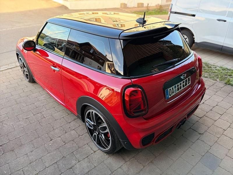 Second-hand Mini John Cooper Works 231 CP (169 kW) 2017 Roșu Hatchback