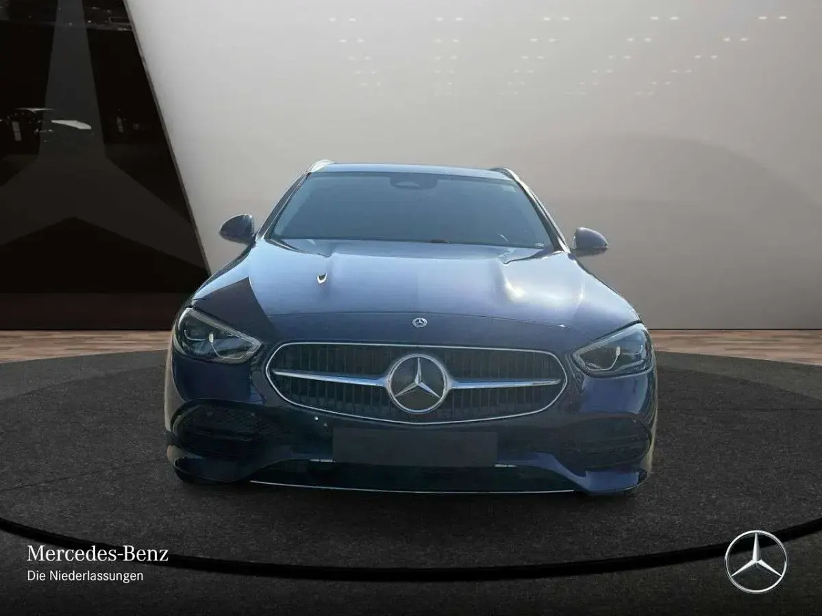 Gebraucht Mercedes C220 Avantgarde 200 PS (147 kW) 2025 Blau Limousine