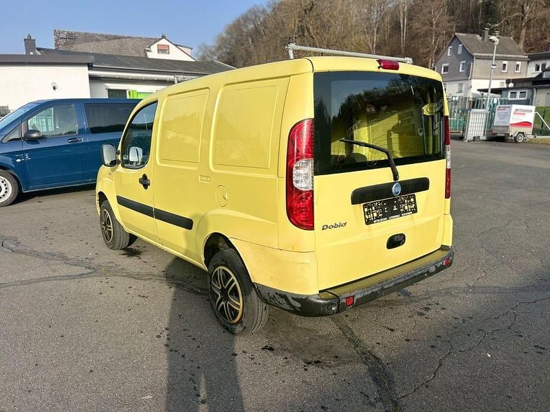 Gebraucht Fiat Doblò 75 PS (55 kW) 2006 Gelb Van / Kleinbus