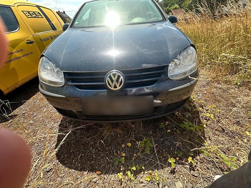 Gebraucht VW Golf V 75 PS (55 kW) 2004 Blau Kleinwagen