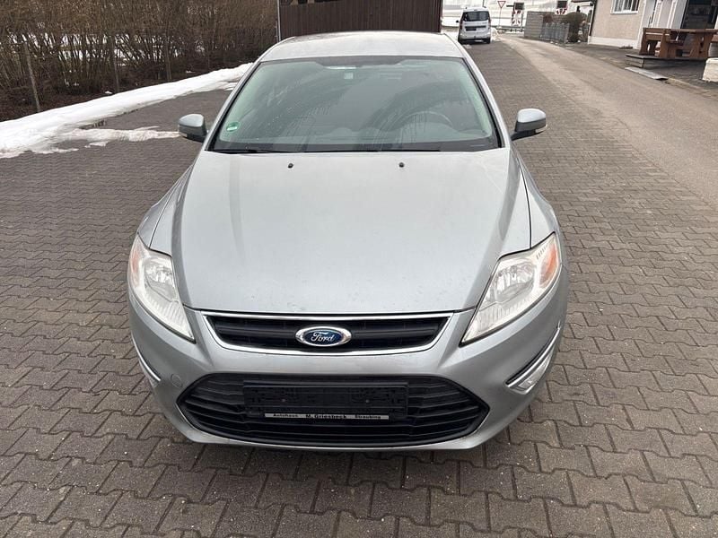 Gebraucht Ford Mondeo Trend 116 PS (85 kW) 2013 Grau Limousine