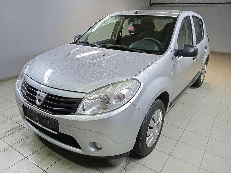 Platingrau Gebraucht 2009 Dacia Sandero Ambiance Kleinwagen | 1.800 € (Fairer Preis) - Bild 1/4