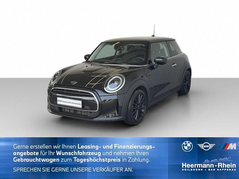 Gebraucht Mini Cooper Special Edition 136 PS (100 kW) 2023 Midnight black met. Kleinwagen