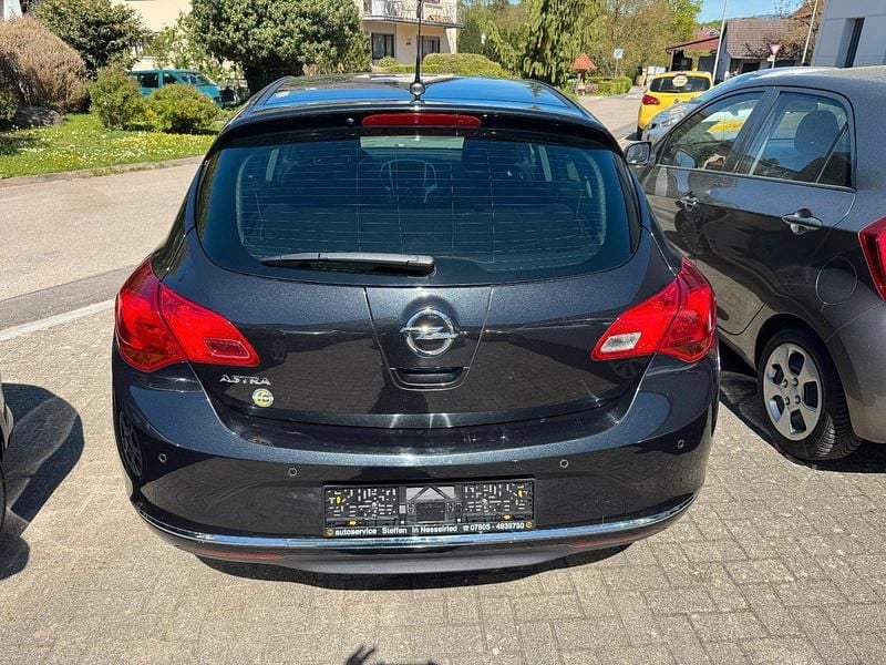 Brugt Opel Astra Edition 120 HK (88 kW) 2014 Sort Sedan