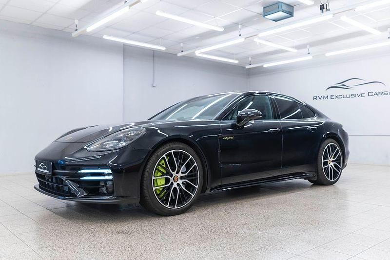 Schwarz Gebraucht 2024 Porsche Panamera Turbo S Chrono Limousine | 133.000 € - Bild 1/4
