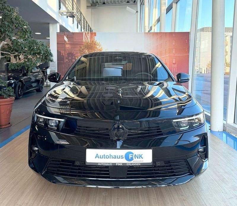 Gebraucht Opel Astra Ultimate 131 PS (96 kW) 2024 Schwarz Limousine