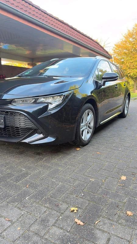 Gebraucht Toyota Corolla 98 PS (72 kW) 2022 Schwarz Kombi