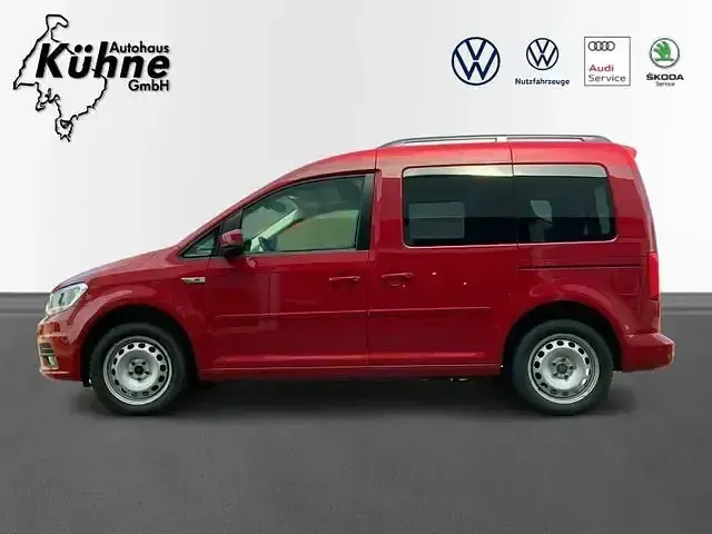 Gebraucht VW Caddy Comfortline 125 PS (91 kW) 2017 Rot Van / Kleinbus