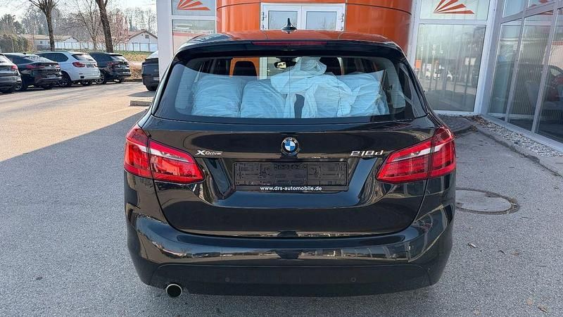 Gebraucht BMW 218 Advantage 150 PS (110 kW) 2016 Schwarz Van / Kleinbus
