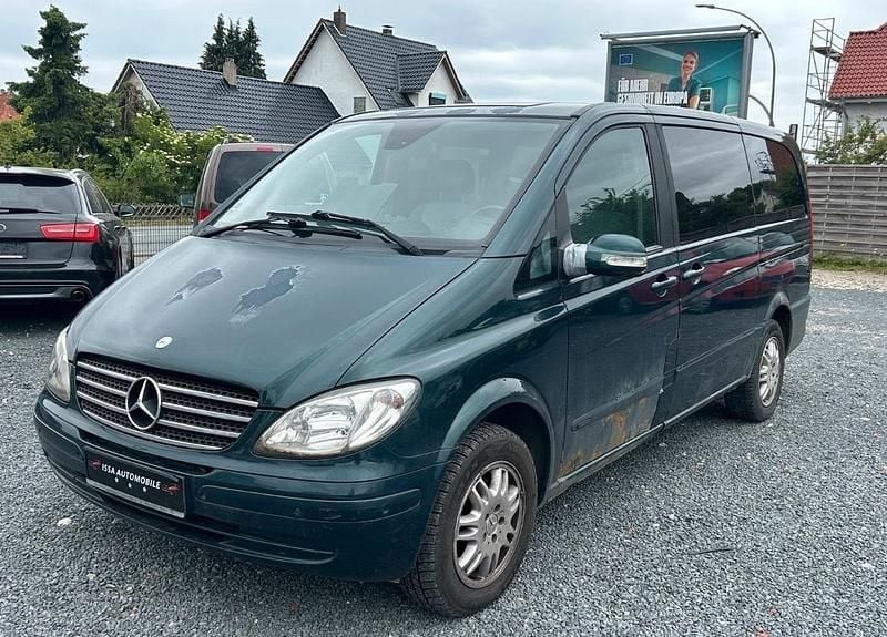 Grün Gebraucht 2005 Mercedes Viano Van / Kleinbus | 2.390 € - Bild 1/4
