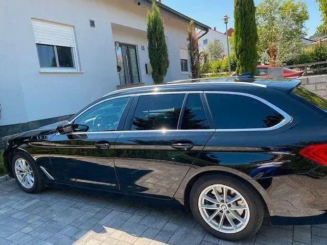 Gebraucht BMW 525 Sport Line 231 PS (169 kW) 2019 Schwarz Kombi