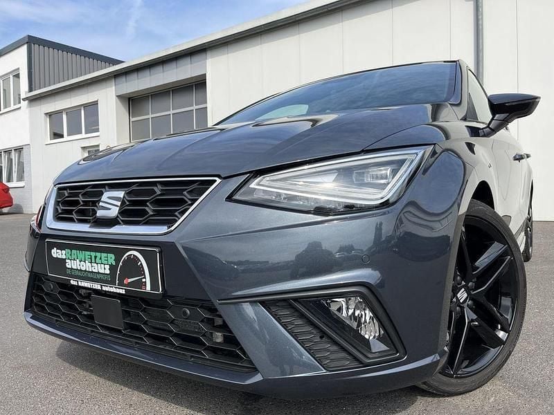Magnetic tech Gebraucht 2023 Seat Ibiza FR-Line Limousine | 22.860 € (Fairer Preis) - Bild 1/4