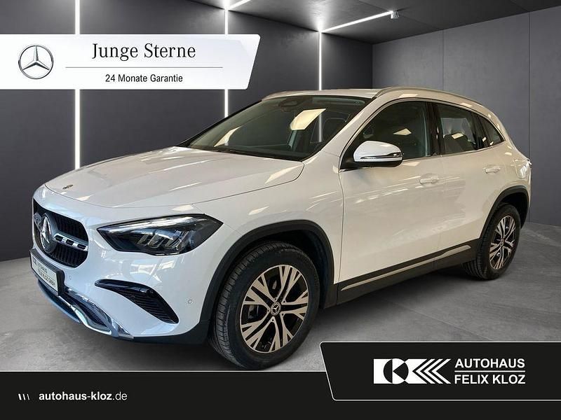 Weiß Gebraucht 2024 Mercedes GLA200 Progressive SUV | 38.700 € (Fairer Preis) - Bild 1/4