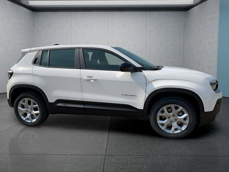 Neu Jeep Avenger 101 PS (74 kW) 2025 Weiß SUV