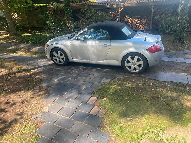 Gebraucht Audi TT Roadster 179 PS (131 kW) 2000 Silber Cabrio