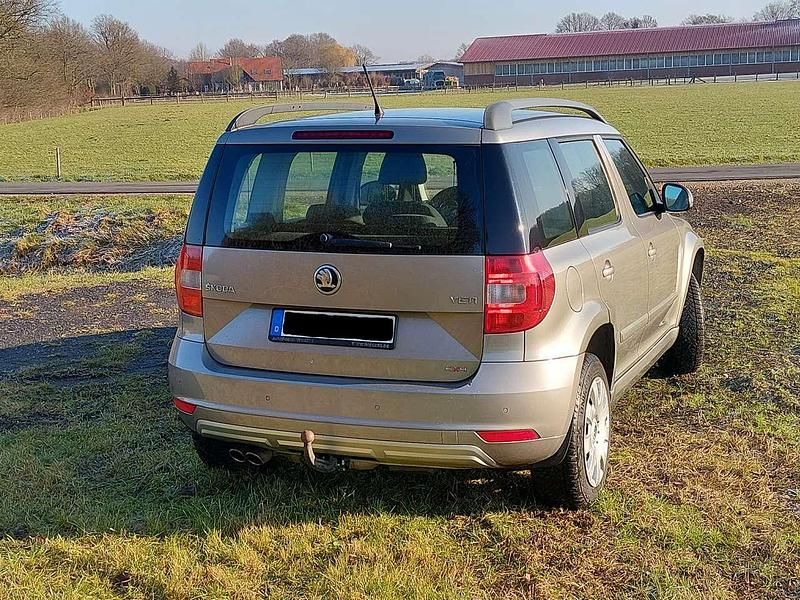 Gebraucht Skoda Yeti Ambition 160 PS (117 kW) 2014 Grau SUV