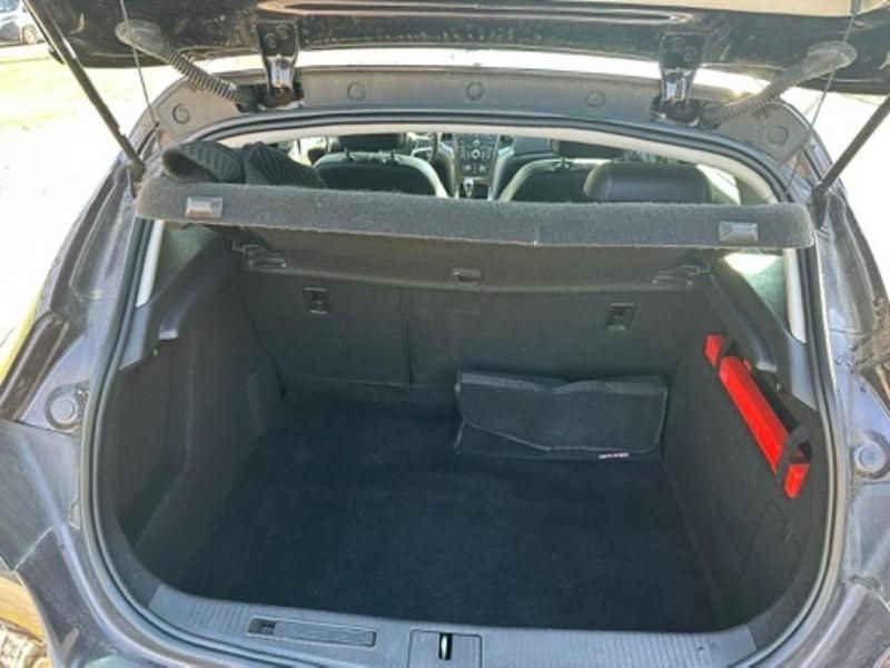 Gebraucht Opel Astra 140 PS (102 kW) 2012 Braun Limousine