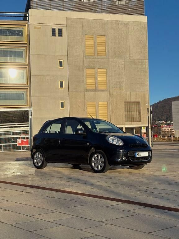 Gebraucht Nissan Micra 80 PS (58 kW) 2012 Schwarz Kleinwagen