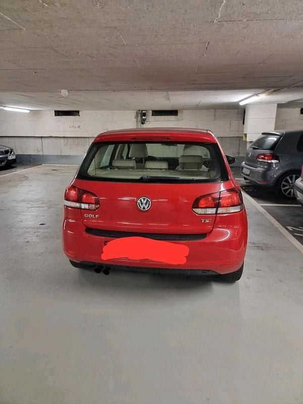 Rot Gebraucht 2009 VW Golf Limousine | 5.499 € (Fairer Preis) - Bild 1/4