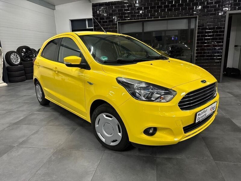 Gelb Gebraucht 2017 Ford Ka Plus Cool & Sound Edition Kleinwagen | 8.499 € (Fairer Preis) - Bild 1/4