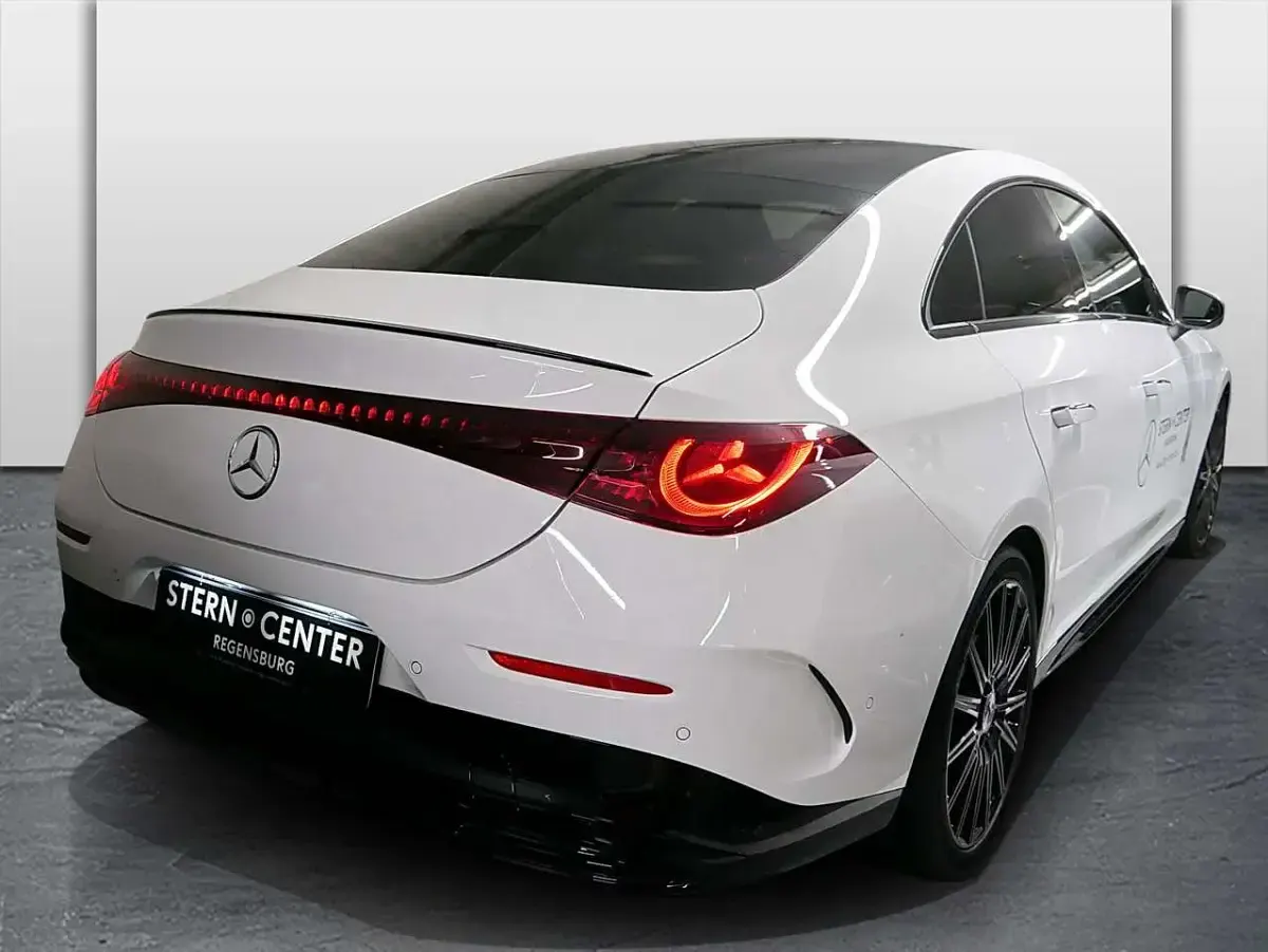 Gebraucht Mercedes CLA220 AMG 211 PS (155 kW) 2026 Unilack polarweiß uni Limousine