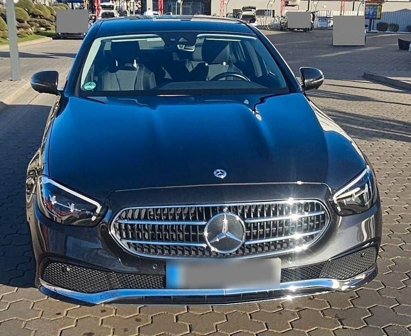 Gebraucht Mercedes E200 Avantgarde 160 PS (117 kW) 2022 Grau Limousine