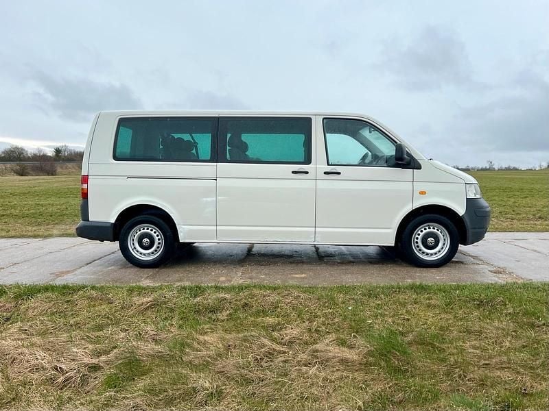 Gebraucht VW Shuttle 131 PS (96 kW) 2005 Weiß Van / Kleinbus
