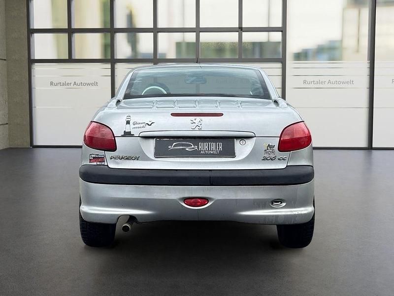 Gebraucht Peugeot 206 CC Filou 109 PS (80 kW) 2003 Silber Cabrio