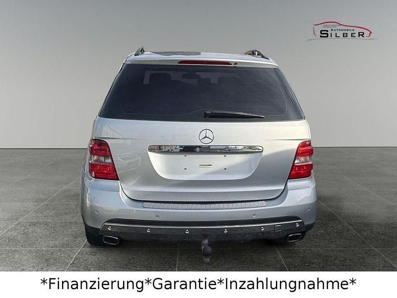Gebraucht Mercedes ML320 224 PS (164 kW) 2006 Silber SUV
