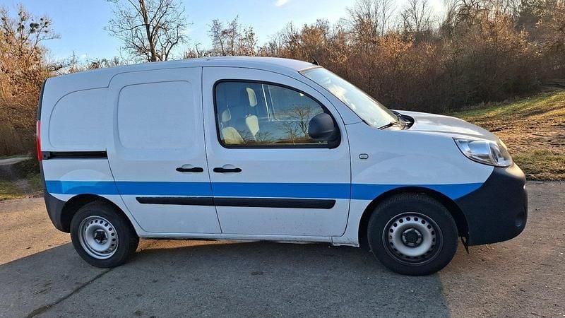 Weiß Gebraucht 2021 Renault Kangoo Rapid Extra Van / Kleinbus | 11.350 € (Superpreis) - Bild 1/4