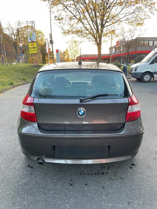 Gebraucht BMW 120 150 PS (110 kW) 2006 Braun Kleinwagen