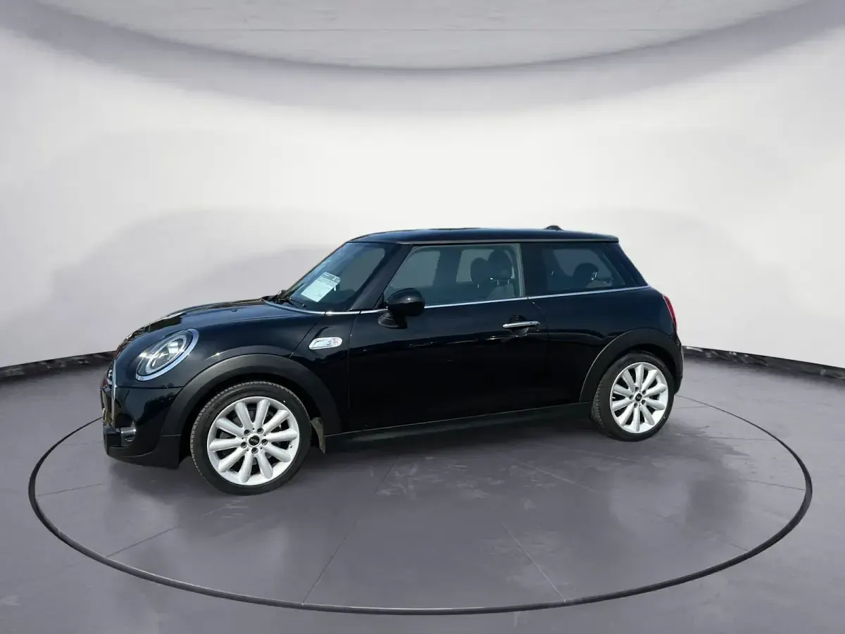 Używany Mini Cooper S Sport 192 KM (141 kW) 2019 Czarny Hatchback