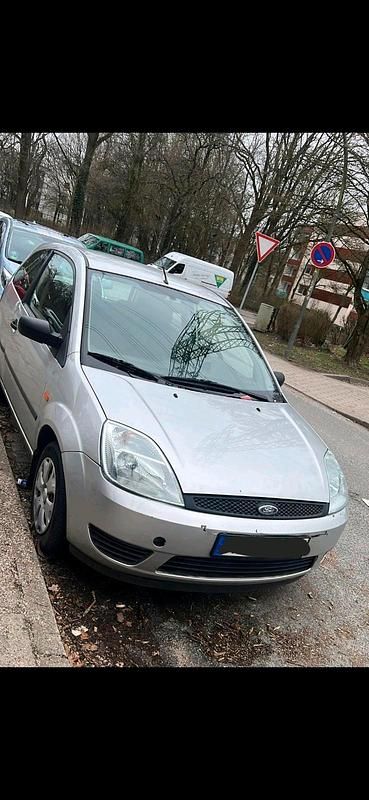 Gebraucht Ford Fiesta 80 PS (58 kW) 2005 Silber Kleinwagen
