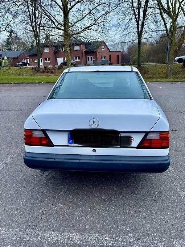 Gebraucht Mercedes E260 160 PS (117 kW) 1988 Limousine