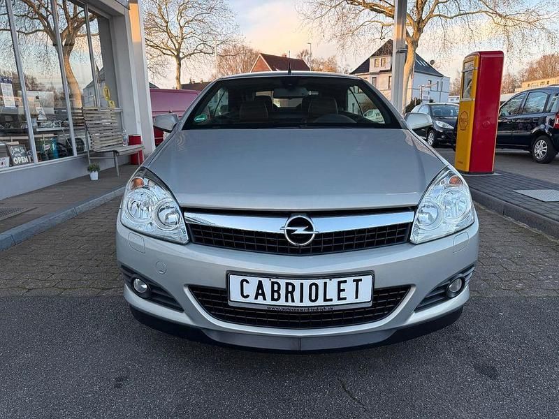 Gebraucht Opel Astra Cabriolet Cosmo 140 PS (102 kW) 2007 Beige Cabrio