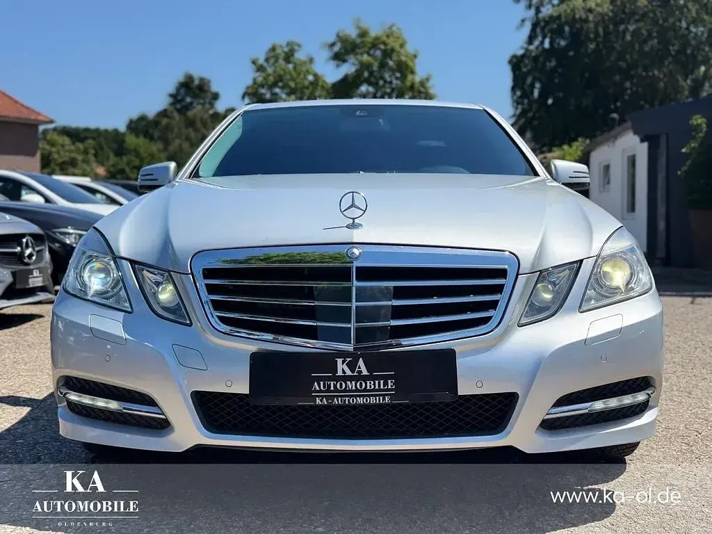 Gebraucht Mercedes E350 Avantgarde 231 PS (169 kW) 2010 Silber Limousine
