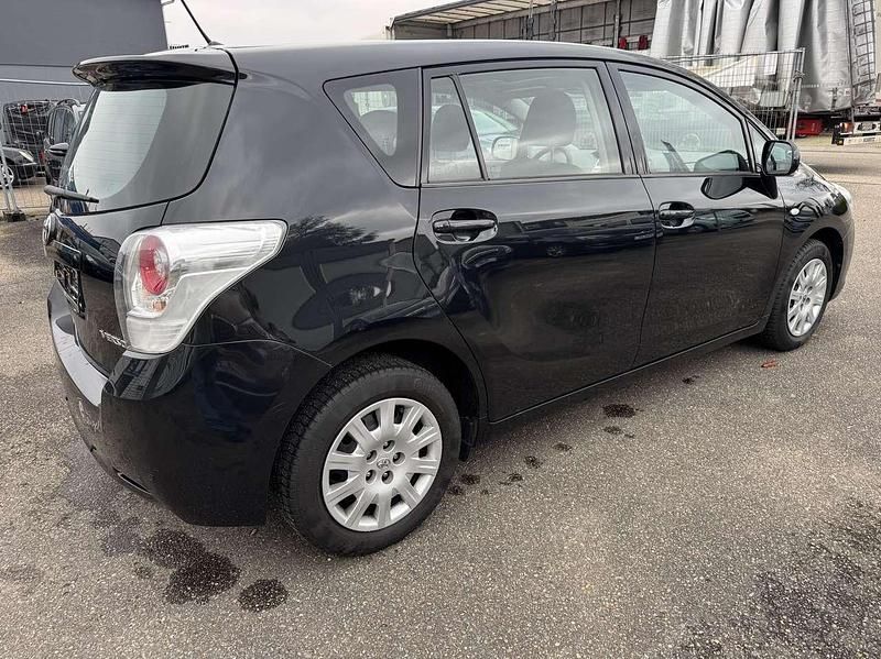 Gebraucht Toyota Verso Edition 147 PS (108 kW) 2011 Schwarz Van / Kleinbus