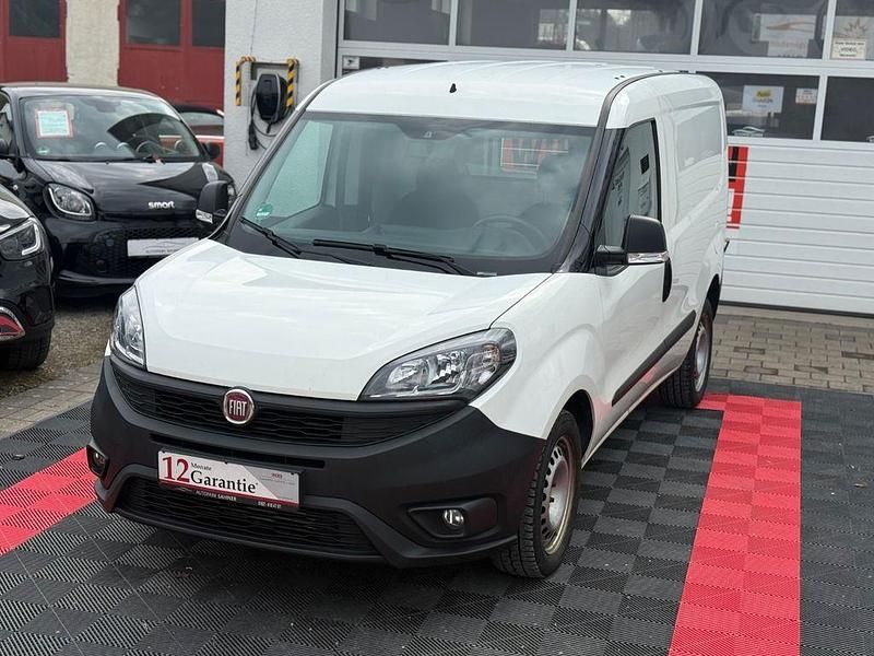Gebraucht Fiat Doblò 101 PS (74 kW) 2018 Weiß Van / Kleinbus