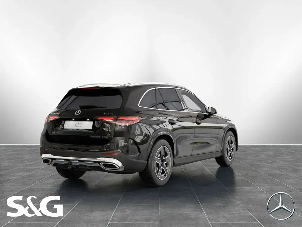 Gebraucht Mercedes GLC220 AMG 197 PS (144 kW) 2025 Metalliclack obsidianschwarz SUV