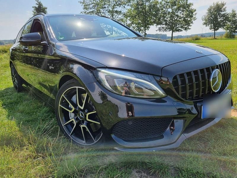 Schwarz Gebraucht 2017 Mercedes C43 AMG AMG Kombi | 29.200 € (Fairer Preis) - Bild 1/4
