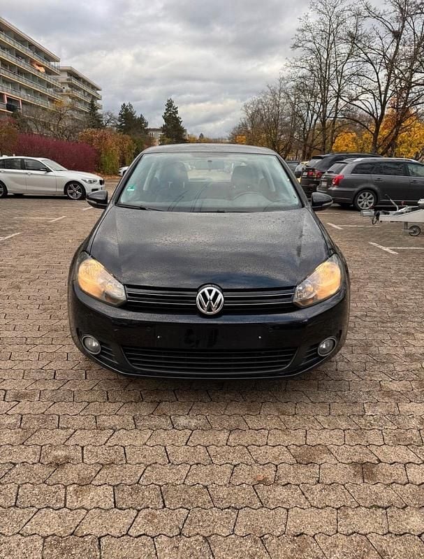 Schwarz Gebraucht 2010 VW Golf VI Kleinwagen | 5.750 € (Fairer Preis) - Bild 1/4