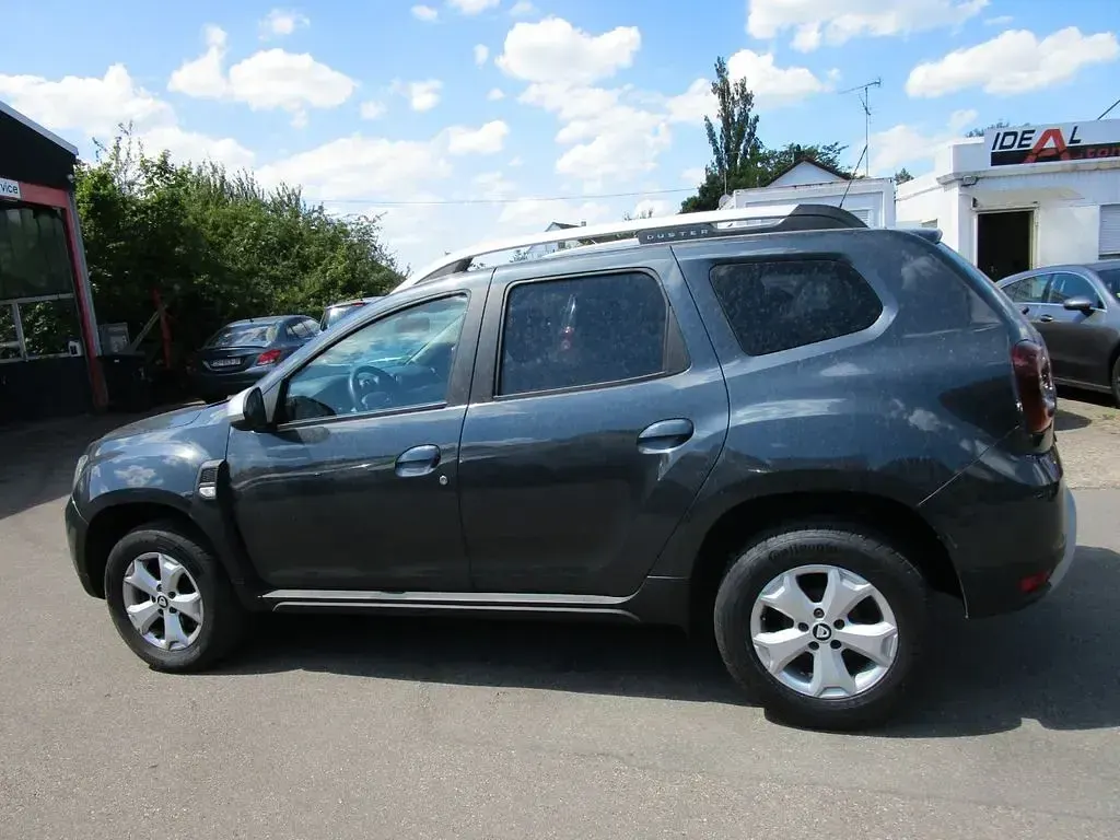 Gebraucht Dacia Duster Comfort 131 PS (96 kW) 2019 Grau SUV