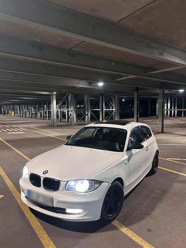 Gebraucht BMW 120 Coupé 177 PS (130 kW) 2008 Weiß Coupé