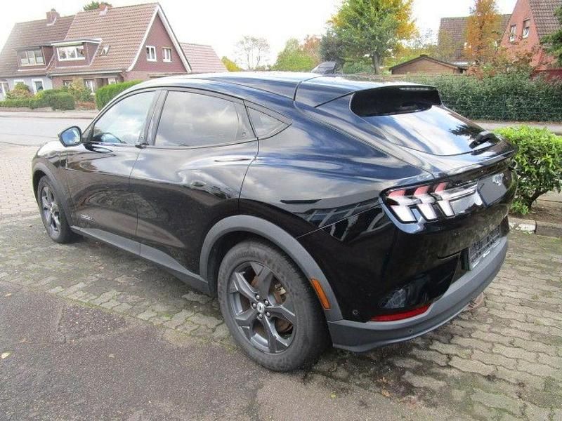 Gebraucht Ford Mustang Mach-E Basis 216 kW (294 PS) 2021 Schwarz SUV